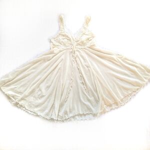 Cosabella - Vintage Italian Lace Sleeveless Cream Babydoll Chemise Lingerie M